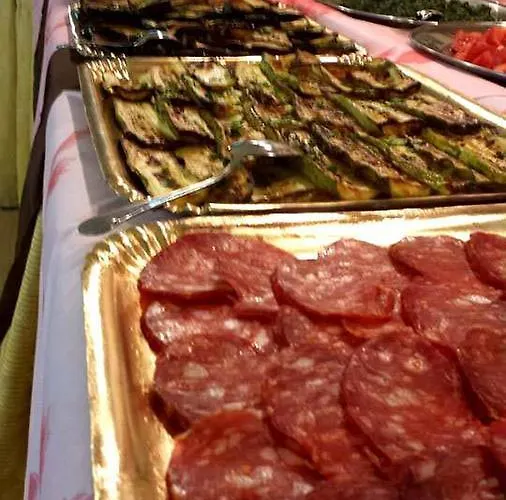 嘉莱士里米尼酒店 3*