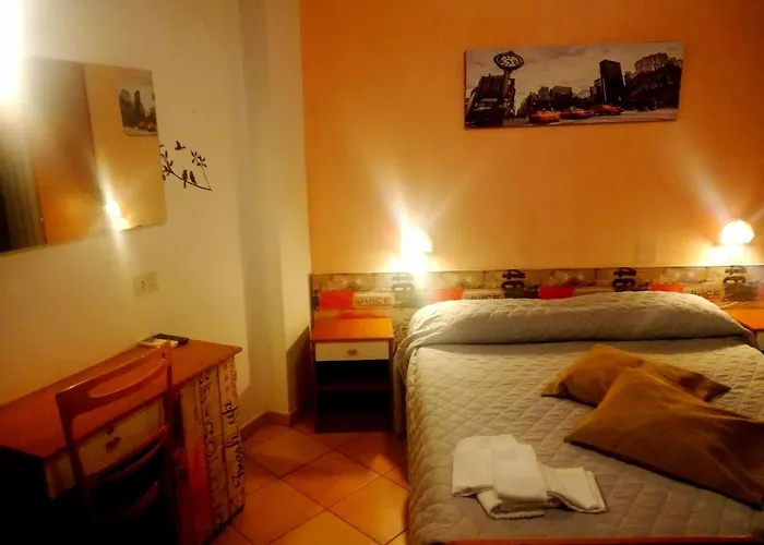 嘉莱士里米尼酒店